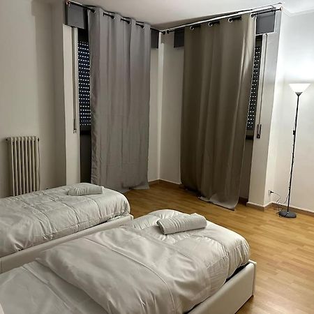 Leone D'Oro - Full Apartment Mestre Luaran gambar