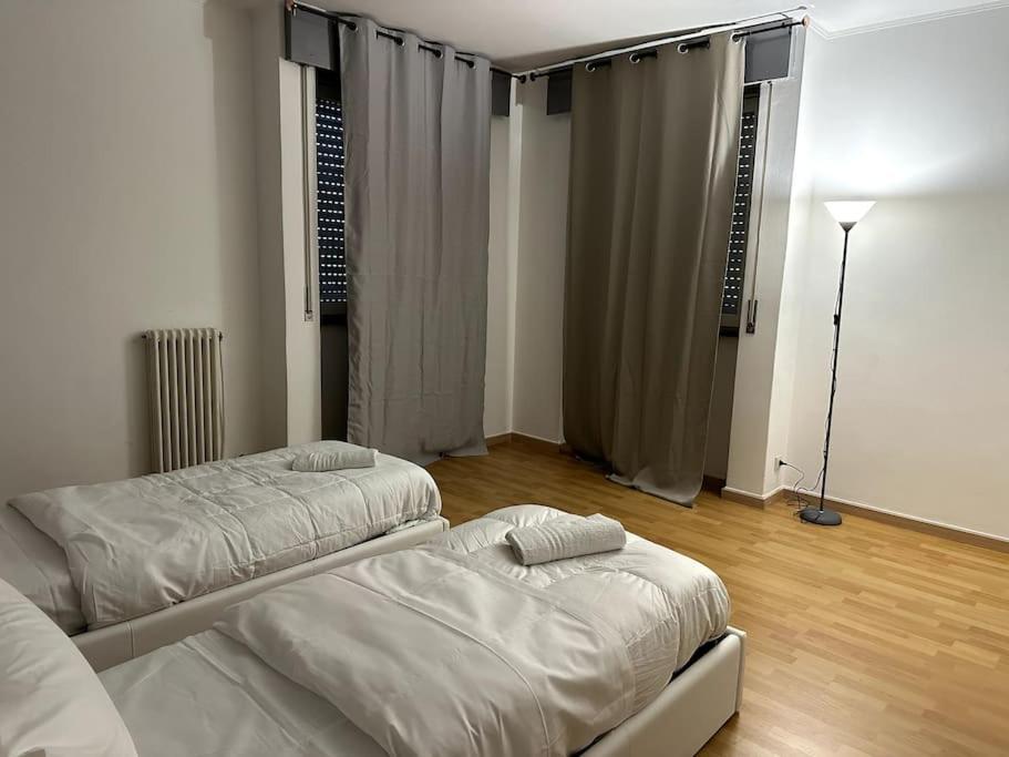 Leone D'Oro - Full Apartment Mestre Luaran gambar