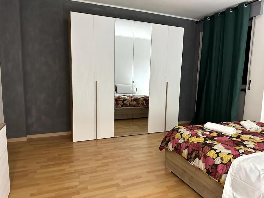 Leone D'Oro - Full Apartment Mestre Luaran gambar