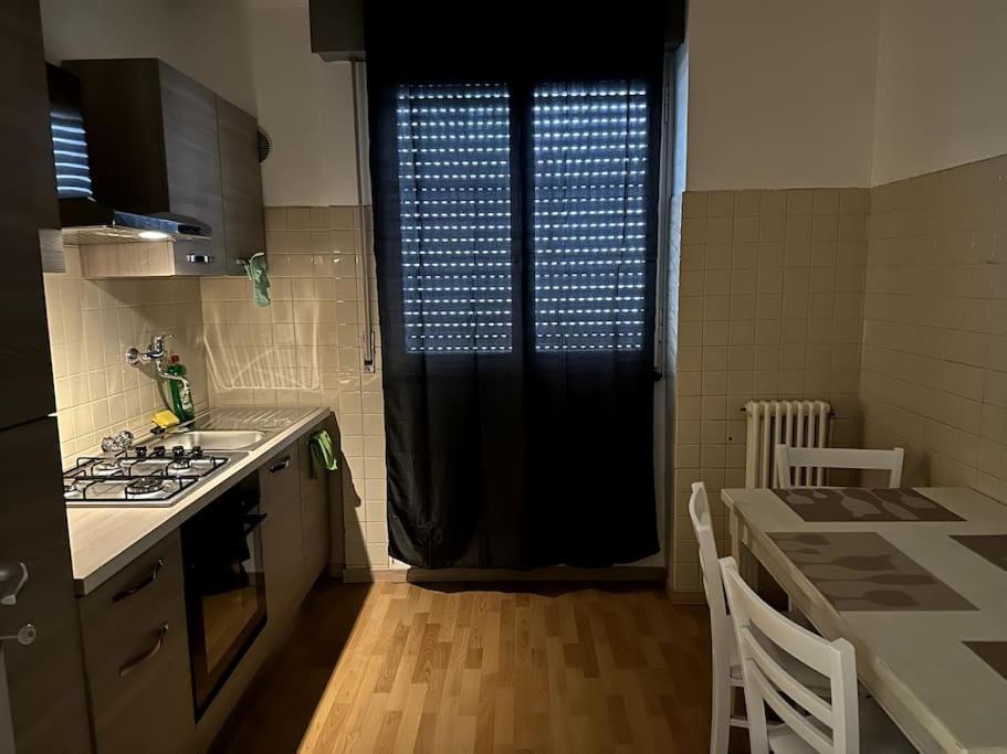 Leone D'Oro - Full Apartment Mestre Luaran gambar